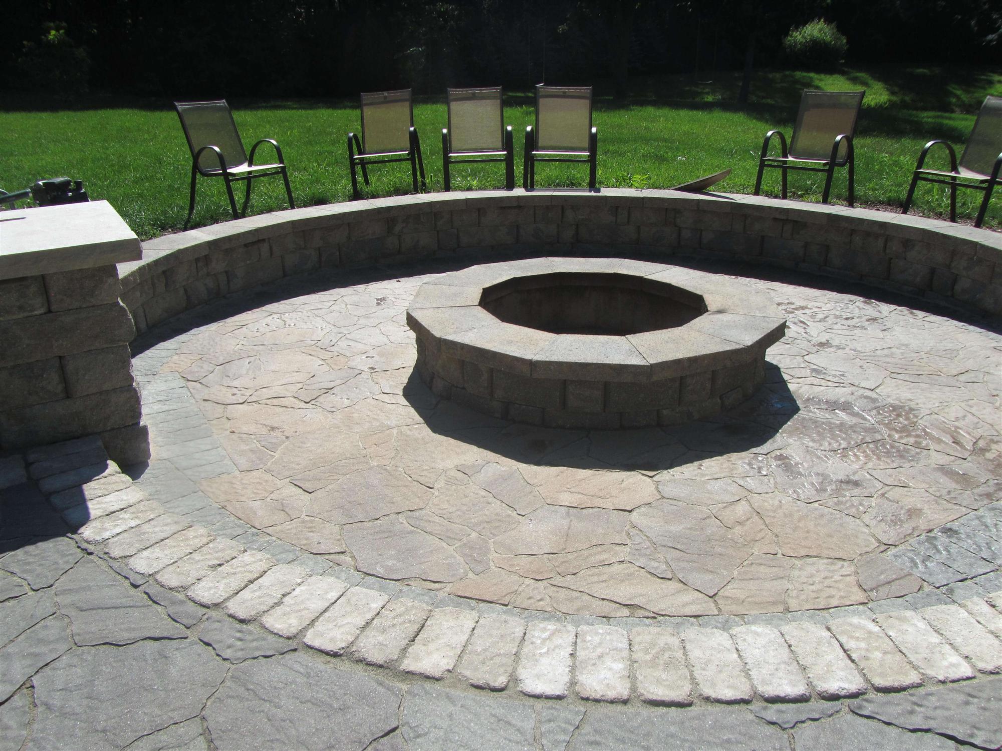 Concrete patio fire pit in Milwaukee, Wisconsin