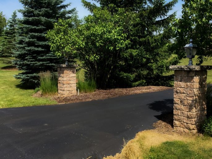 Driveway pillar construction and installation Wisconsin